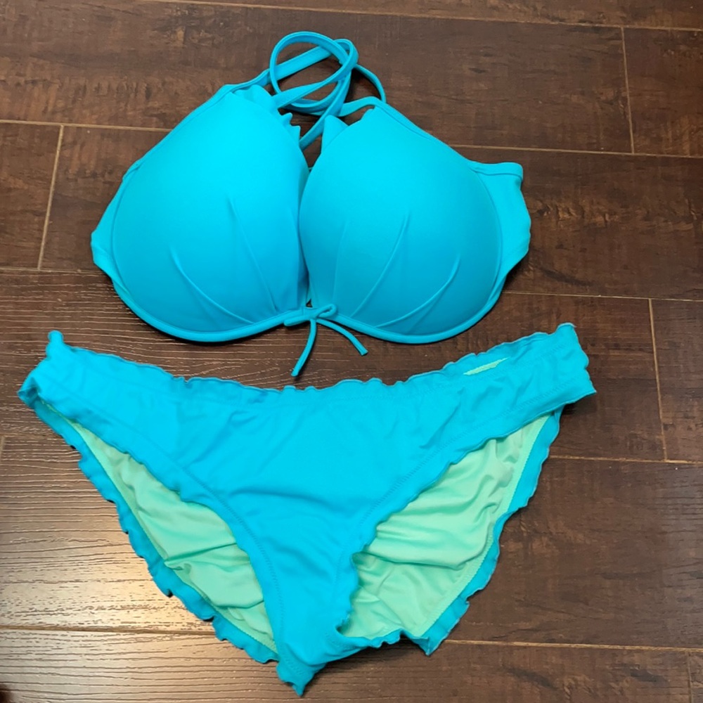 VS Bikini  - Diff size top and bottom